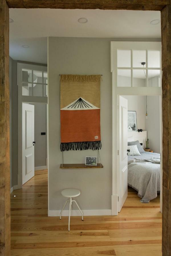 Update Urban Chic Flat In 19Th Century Building 2 Bedrooms & 2 Bathrooms & Ac Central Alfama District Lisbona Esterno foto