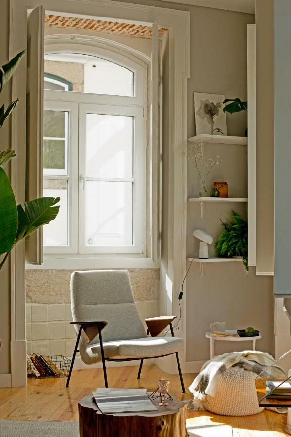 Update Urban Chic Flat In 19Th Century Building 2 Bedrooms & 2 Bathrooms & Ac Central Alfama District Lisbona Esterno foto